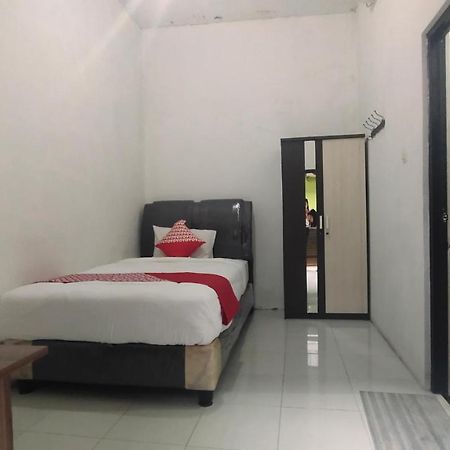 Hotel Oyo 90157 Griya Andon Syariah Cirebon Esterno foto