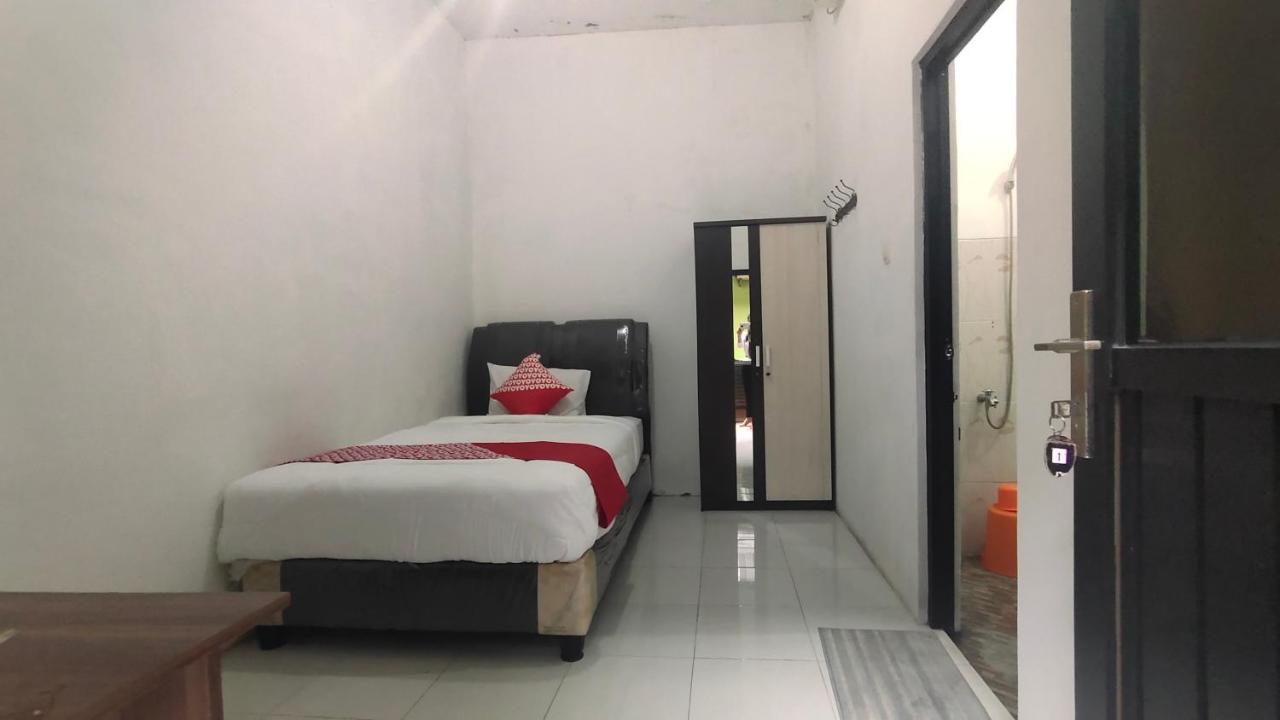 Hotel Oyo 90157 Griya Andon Syariah Cirebon Esterno foto