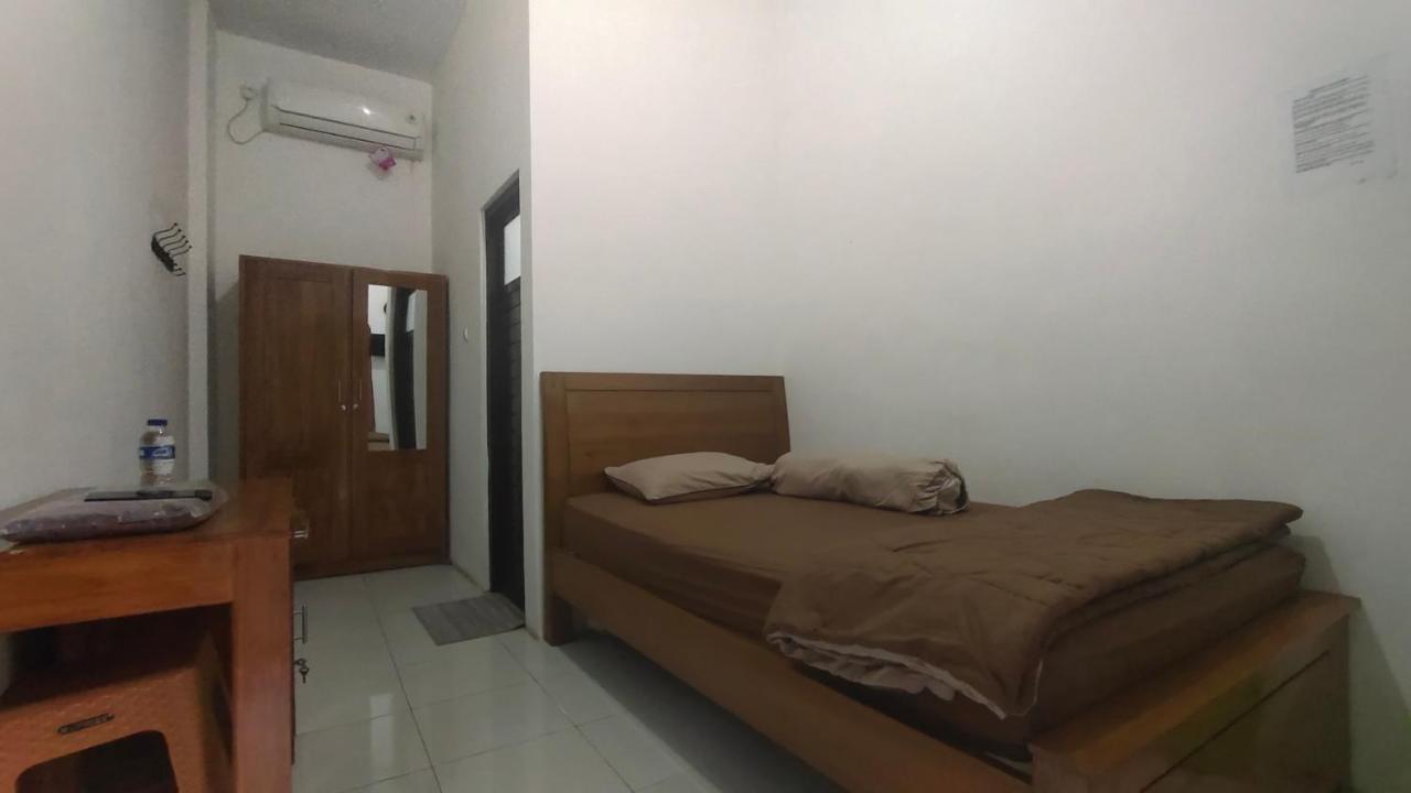 Hotel Oyo 90157 Griya Andon Syariah Cirebon Esterno foto