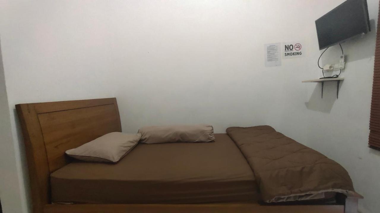 Hotel Oyo 90157 Griya Andon Syariah Cirebon Esterno foto